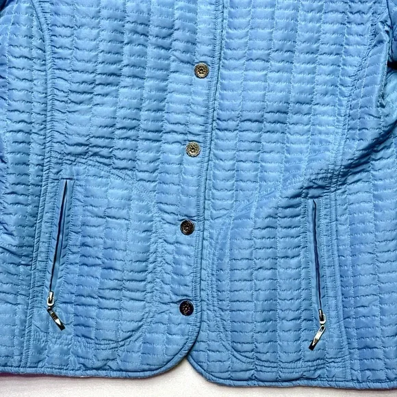 Vintage Women’s Light Blue Quilted Stand-Collar Puffer Jacket - Picture 3 of 9